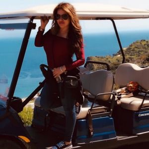 Meet your Posher, Angela